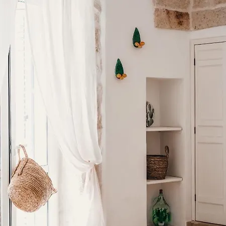 Tetti Bianchi - Deva'S Suite Home Ostuni Exterior photo